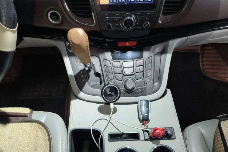 Used  Refine M5 2016 2.0T Gasoline Automatic Business Edition
