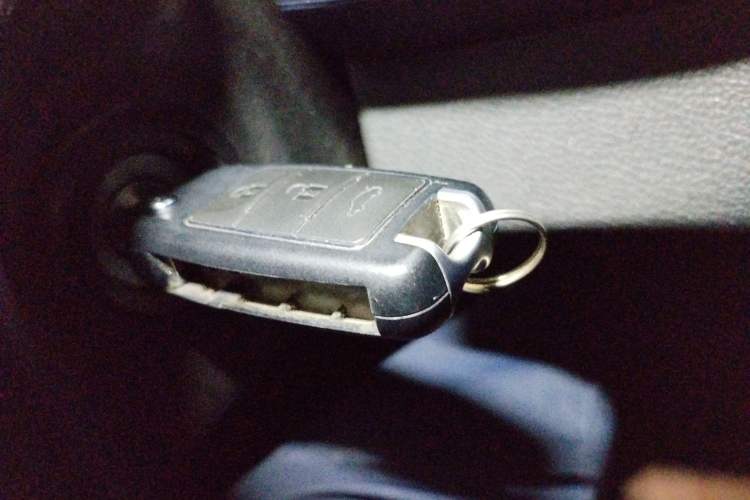 Used FORTHING Lingzhi M5 2022 Standard Version Base Model 7 Seats