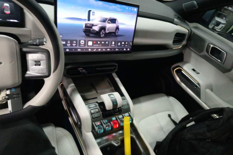 Used  Titanium 3 2025 501KM All-Wheel Drive Intelligent Driving Ultra Version
