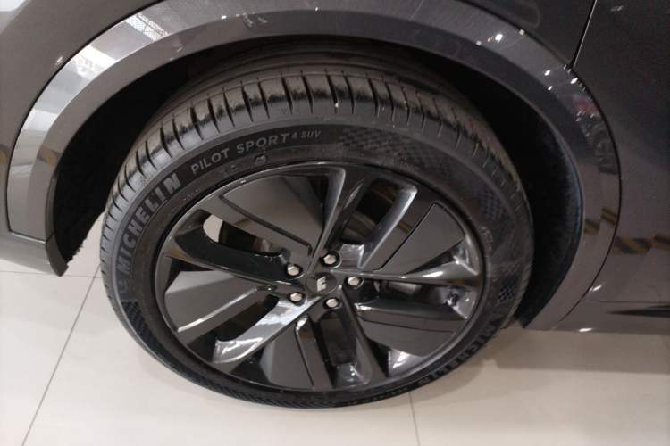 Used Li Auto L9 2022 Max model
