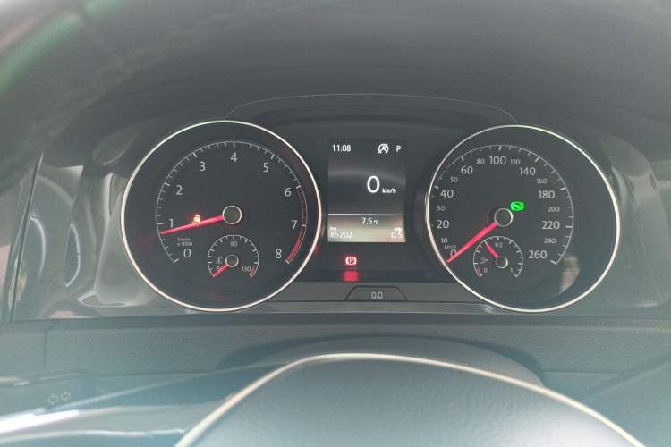 Used Volkswagen Golf 2018 230TSI Automatic Luxury Version