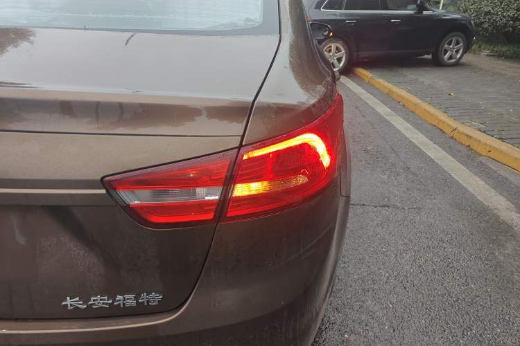 Used Ford Escort 2017 Revised Version 1.5L Manual Comfort Edition
