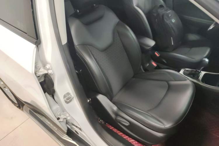 Used  Compass 2019 220T Automatic Enjoyment Version
