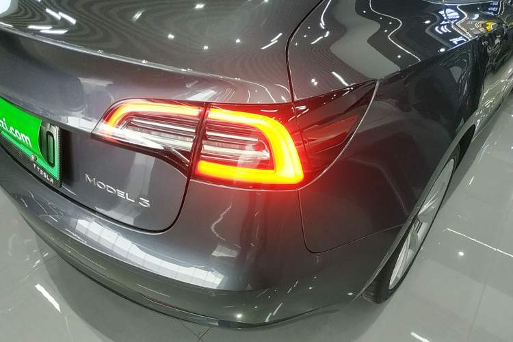 Used Tesla Model 3 2019 Standard Range Rear-Drive Upgraded Version
