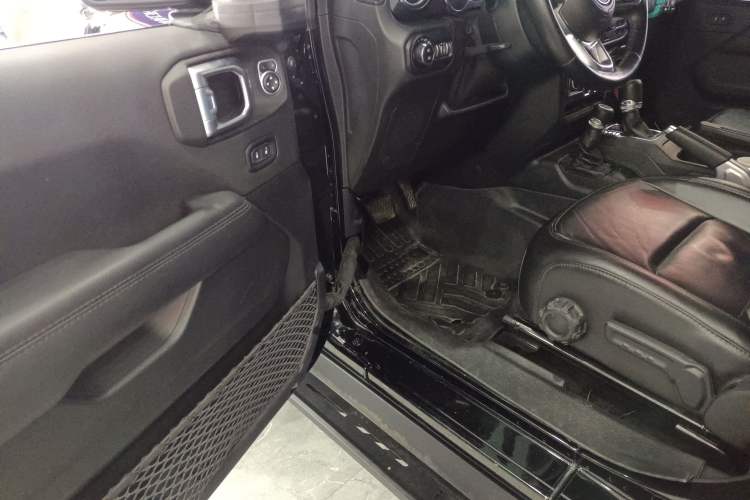 Used  Wrangler 2022 2.0T High Altitude Four-Door Edition
