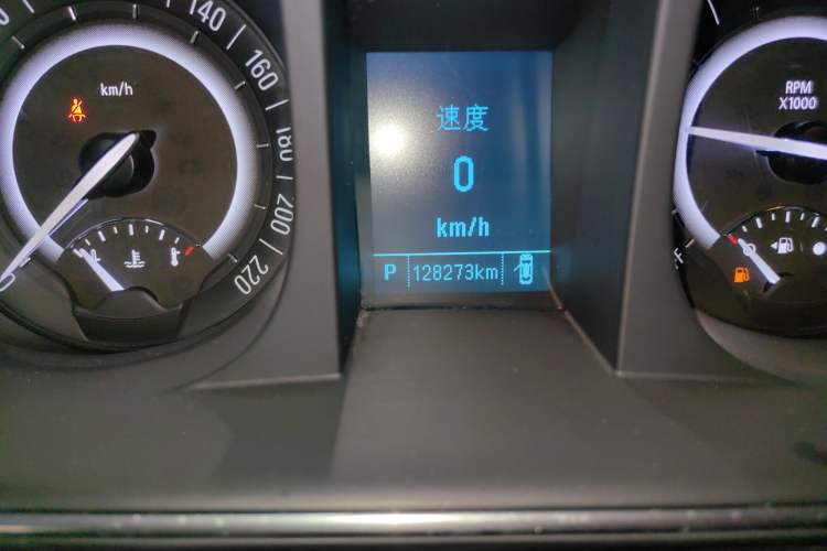 Used Buick GL8 2018 28T Comfort Model China VI Standard