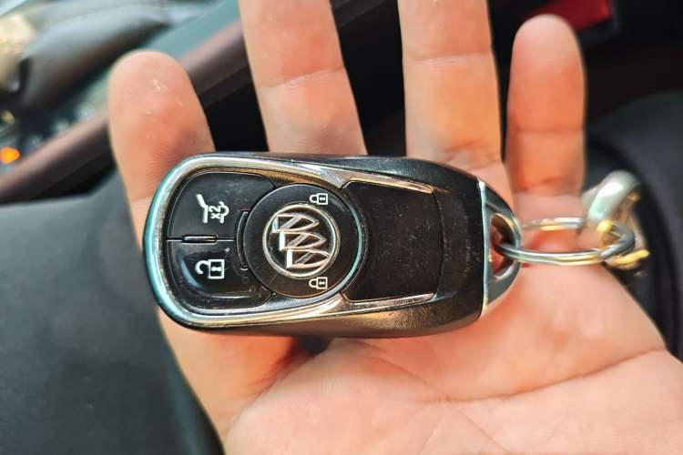 Used Buick Envision 2017 28T Four-Wheel Drive Elite Model
