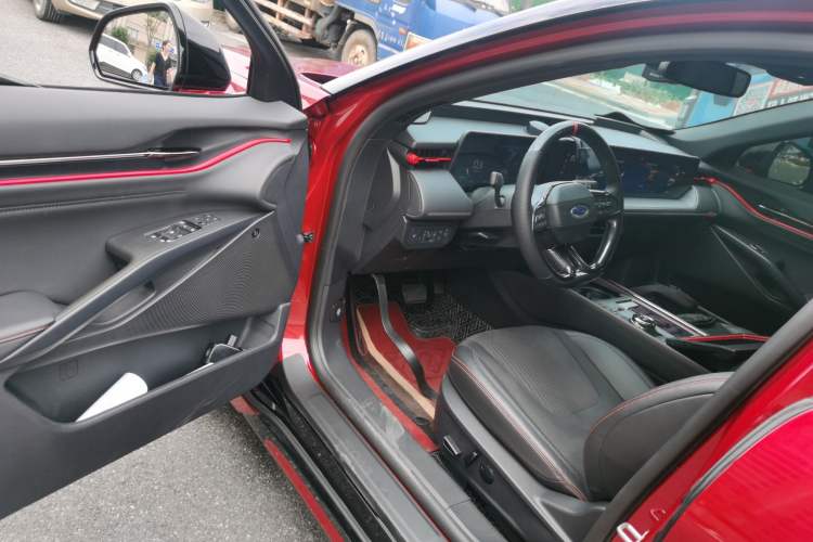 Used Ford EVOS 2022 EcoBoost 245 Sport Edition
