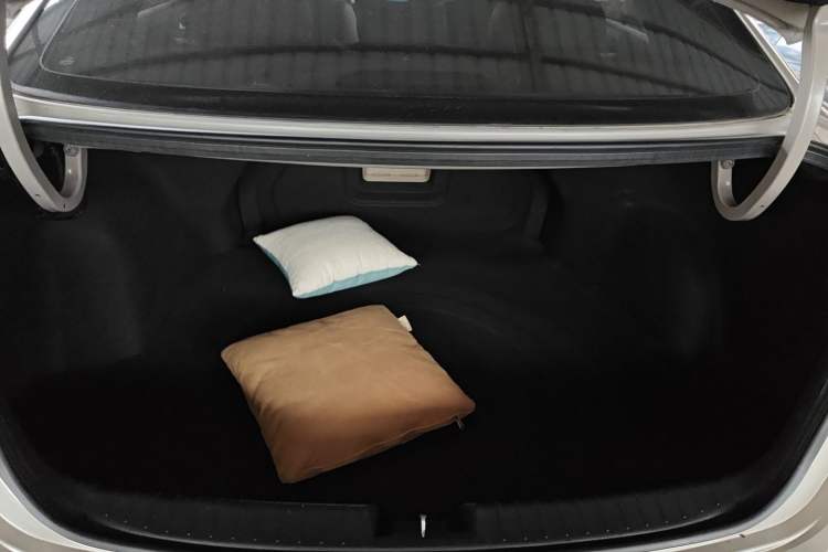 Used Hyundai Mistra 2014 1.8L Automatic Deluxe DLX Model
