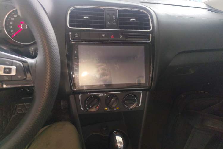 Used Volkswagen Polo 2018 1.5L Automatic Enjoyment Model
