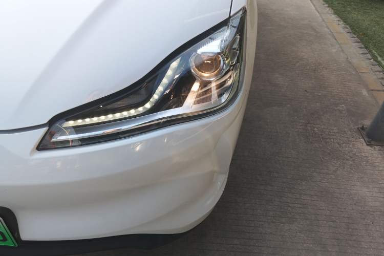 Used NETA V 2021 Standard Range Entertainment Version – Upgraded Model
