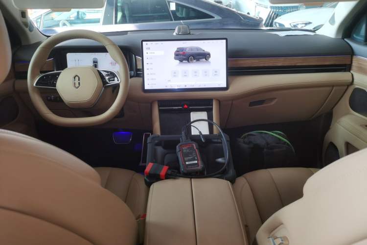 Used Hima AITO M7 2024 1.5T Rear-Drive Plus Version 5 Seats
