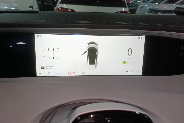 Used  11 2022 Long-Range Dual-Motor Luxury Edition 5 Seats