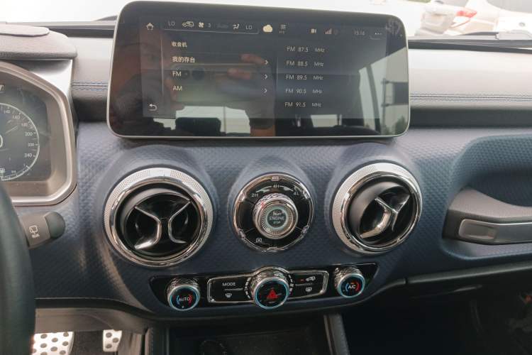 Used Beijing Auto BJ40 2020 2.0T Automatic Four-Wheel Drive Urban Hunter Edition Chivalrous Type
