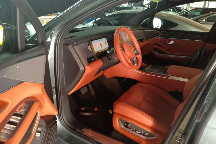 Used BYD Tang L 2025 EV 600KM All-Wheel-Drive LiDAR Flagship Model