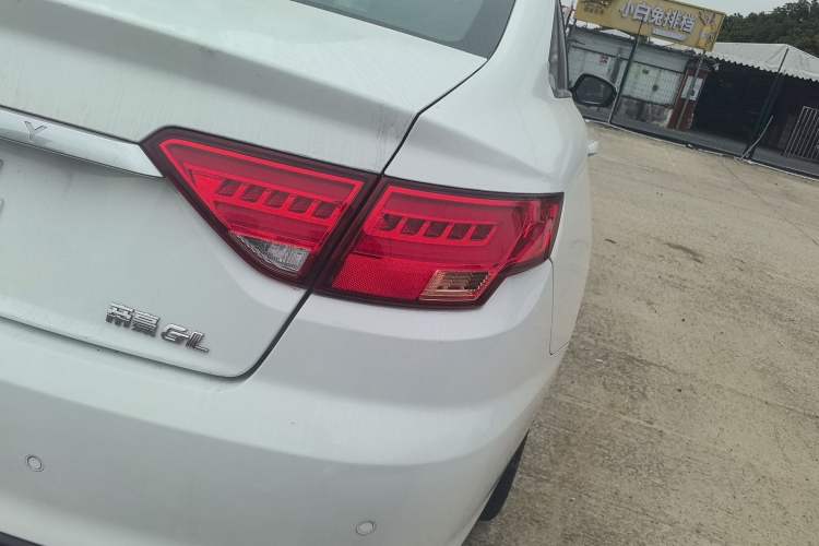 Used Geely Auto Emgrand GL 2018 1.4T Manual Elite Smart Connectivity Version