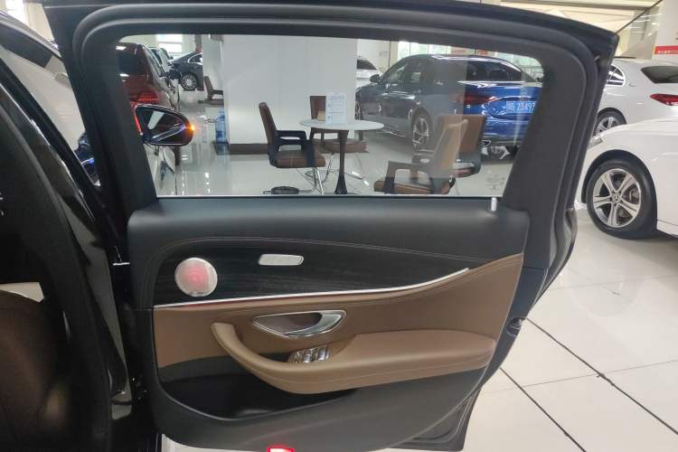 Used Mercedes-Benz E-Class New Energy 2022 Restyled E 350 e L Plug-in Hybrid Sports Sedan