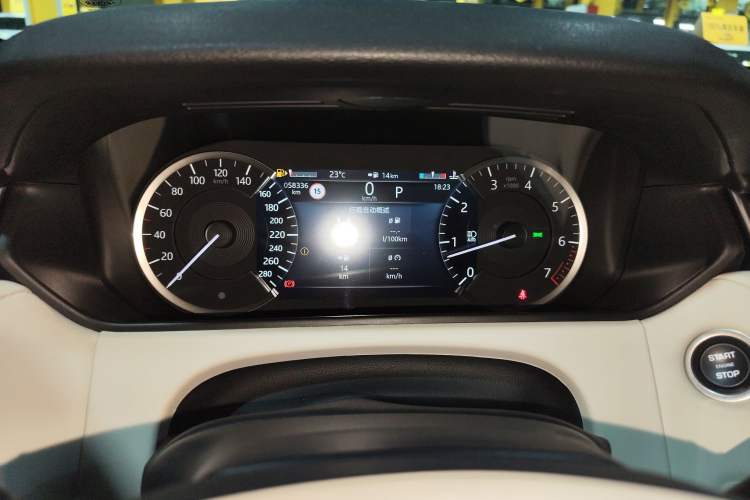 Used Land Rover Range Rover Velar 2023 250 PS Ebony Black Limited Edition