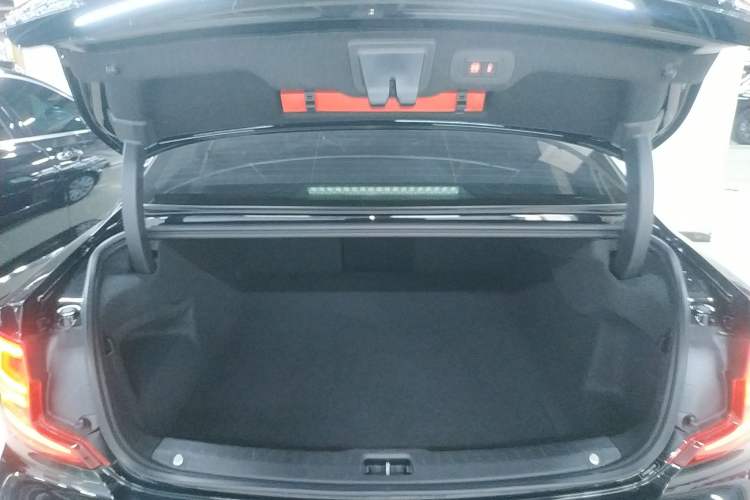 Used Volvo S90 2020 T5 Zhiyi Luxury Edition
