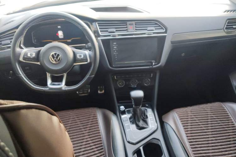 Used Volkswagen Tiguan L 2021 330TSI Automatic Two-Wheel Drive R-Line Enhanced Edition
