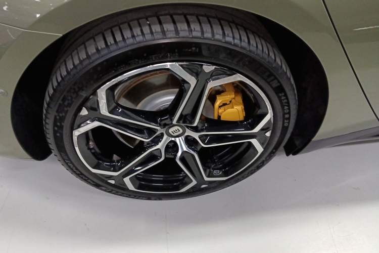 Used Xiaomi Auto SU7 2024 Rear-Drive Long-Range Intelligent Driving Version
