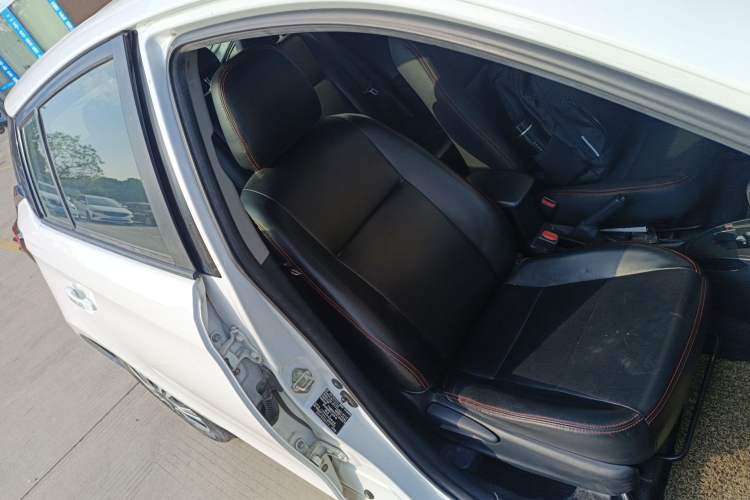 Used Toyota YARiS L 2016 Revised 1.5E CVT Charming Edition