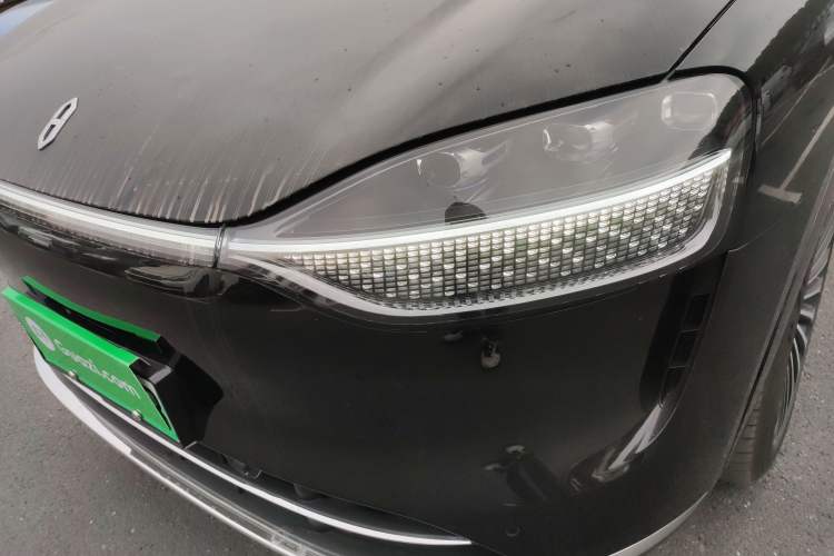 Used Hima AITO M9 2025 Extended-Range Ultra Version 52 kWh 6-Seater
