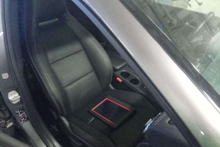 Used Mercedes-Benz GLA 2015 GLA 200 Fashion Model
