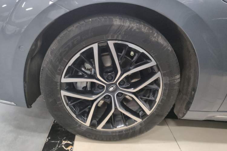 Used ORA Lightning Cat 2022 555 km Luxury Edition