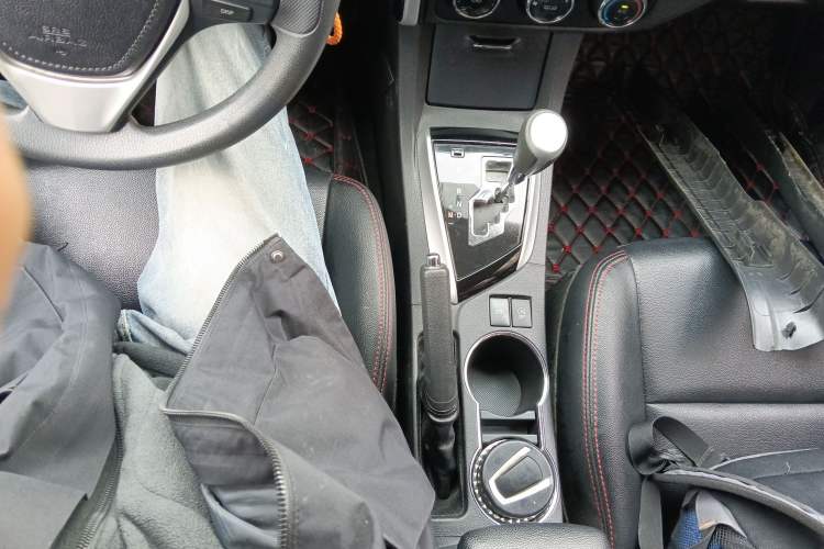 Used Toyota Corolla 2017 Revised Version 1.2T S-CVT GL-i
