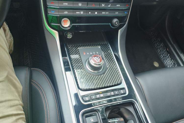 Used Jaguar XEL 2018 2.0T 200 PS Premium Edition
