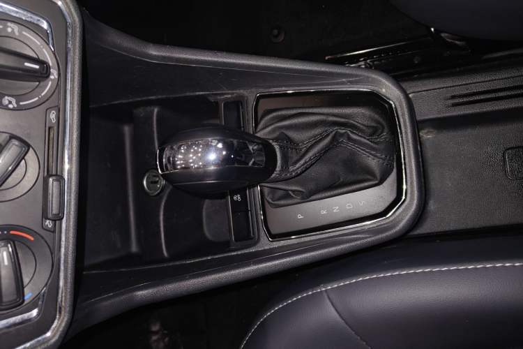 Used Volkswagen Santana 2018 1.5L Automatic Comfort Edition
