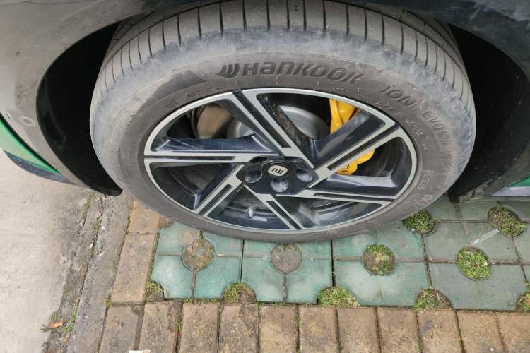 Used  YU7 2025 Ultra-Long Range All-Wheel Drive Pro Version
