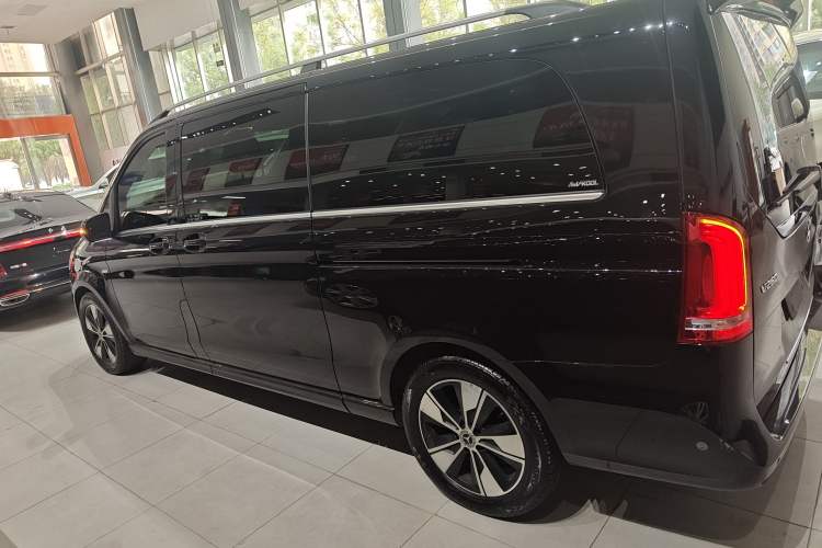 Used Mercedes-Benz V-Class 2021 V 260 L Long Wheelbase Prestige Edition
