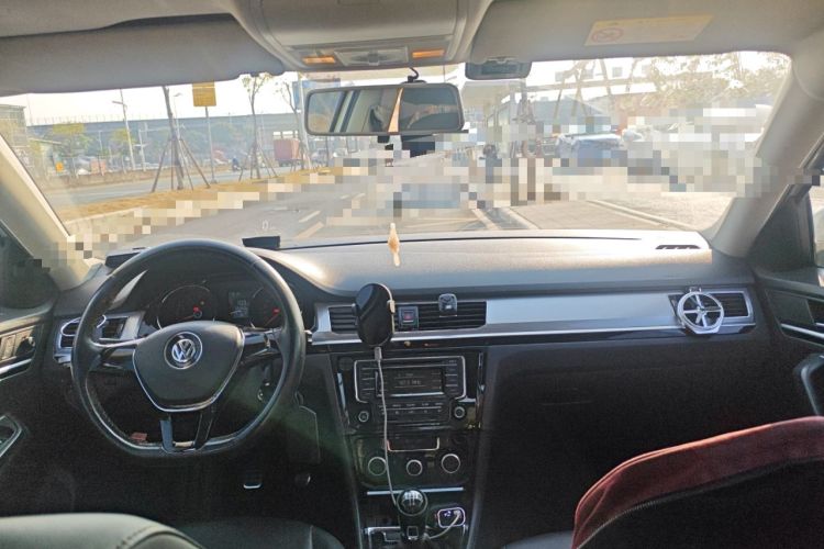 Used Volkswagen Bora 2016 1.6L manual Comfort trim level
