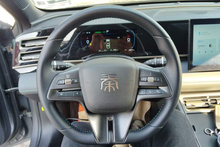 Used BYD Qin L 2024 DM-i 80KM Leading Model
