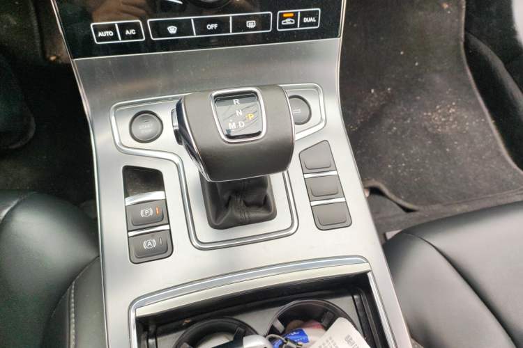 Used Hongqi H5 2020 1.5T DCT Flagship Edition
