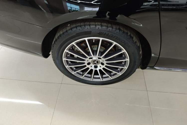 Used Mercedes-Benz E-Class 2021 E 260 L
