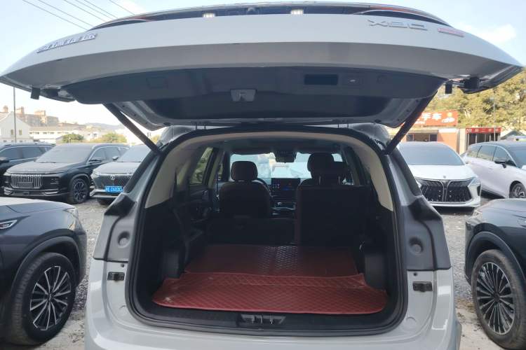 Used JETOUR X90 PRO 2024 2.0T DCT Prestige 7-Seater