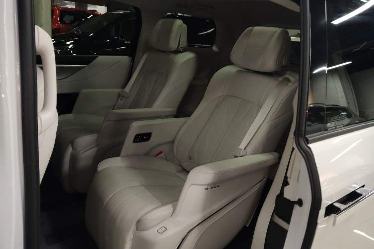 Used Buick GL8 New Energy 2024 Lu Zun Deluxe Edition 7-Seater