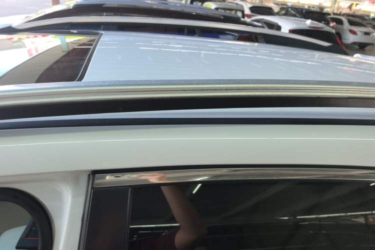 Used Honda CR-V 2015 2.0L two-wheel drive Fashion Edition