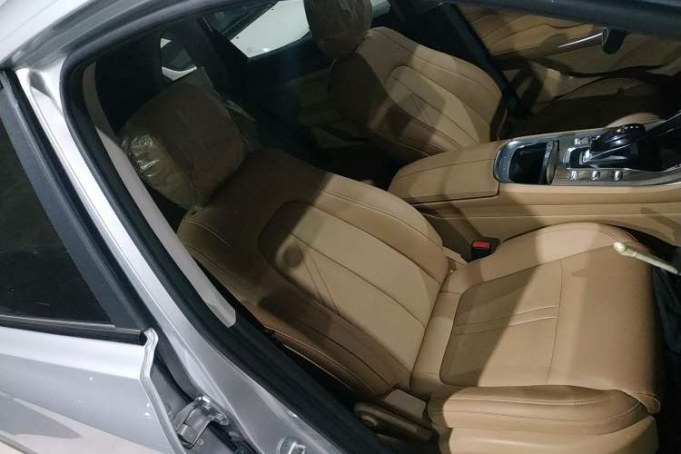 Used  E5 2023 1.5L DE-i 100KM Enjoyment Version 5 Seats
