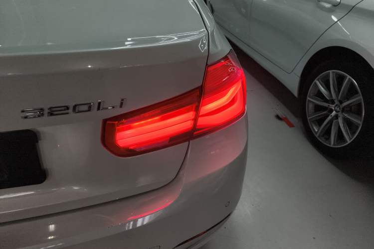 Used BMW 3 Series 2017 320Li Fashion Model