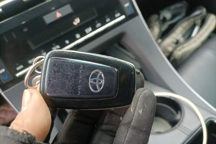 Used Toyota Avalon 2019 2.0L Ambition Edition China VI
