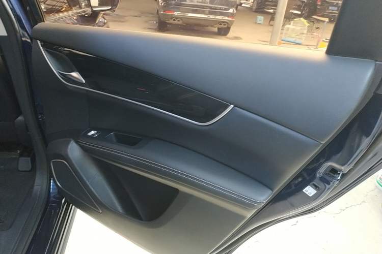 Used BYD Song MAX 2017 1.5T Automatic Smart Connect Elite 7-Seater
