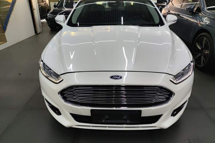 Used Ford Mondeo 2013 2.0L GTDi240 Luxury Sport Model
