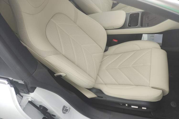 Used Nio ET5 2025 100 kWh