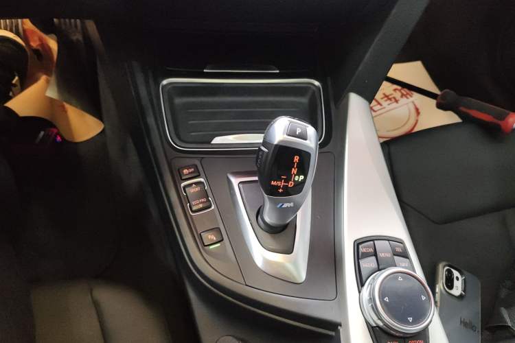 Used BMW 3 Series 2015 320Li Fashion Model
