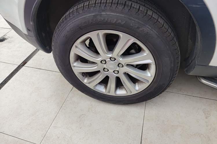 Used Land Rover Discovery Sport 2019 240 PS PURE Edition China VI Standard