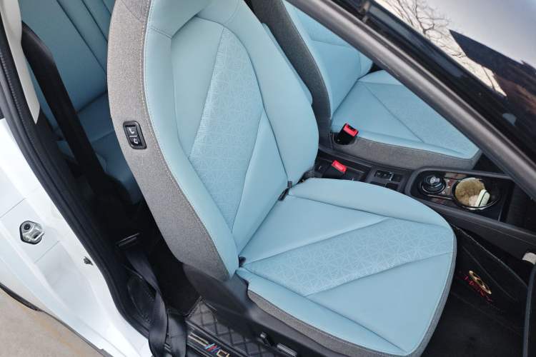 Used Chery Little Ant 2022 Sweet Pink Edition Half-Sugar Version Lithium Iron Phosphate 30 kW 301 km
